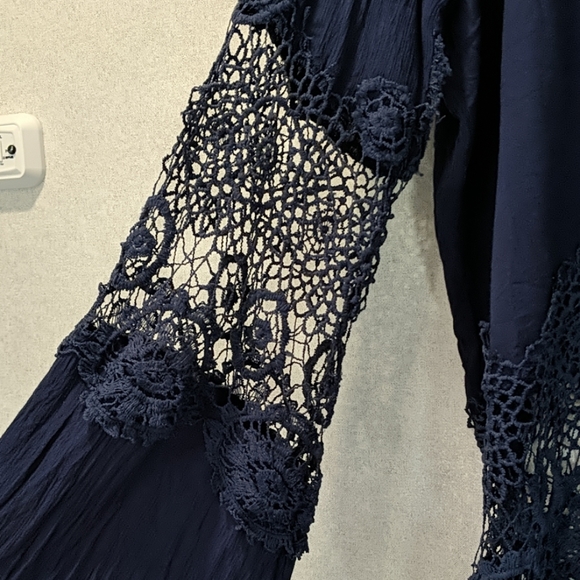 BeLLa MoDa blue crochet tunic - Picture 3 of 6